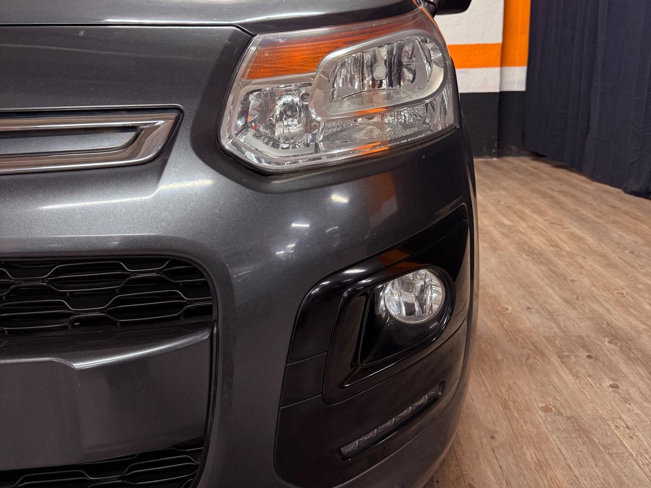 MERAVIGLIOSA CITROËN C3 PICASSO ADATTA A NEOPATENTATI