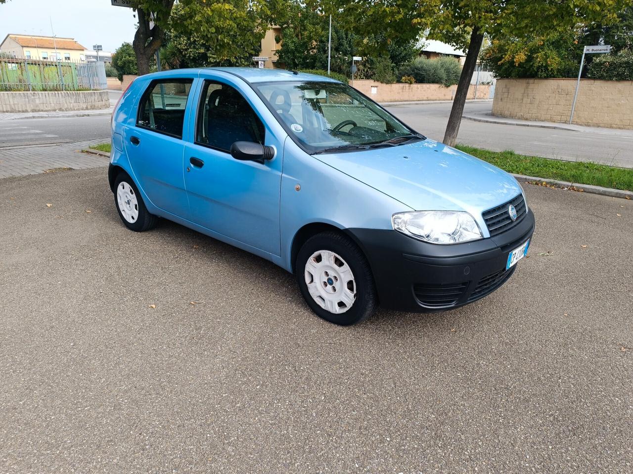 Fiat Punto 1.2 5 porte SOLAMENTE 69.000 KM