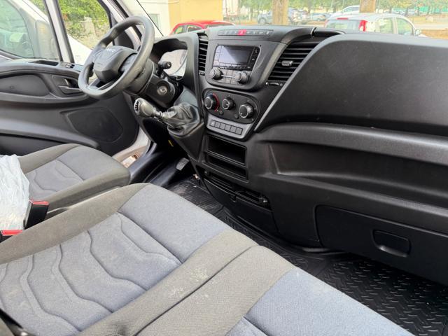 IVECO Daily 35S12V 2.3 HPT PM-SL-TA Furgone
