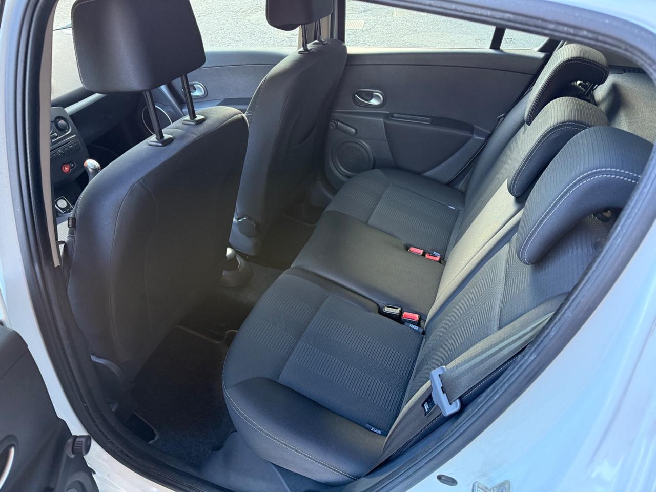 Renault Clio 1.2 16V 5 porte Luxe