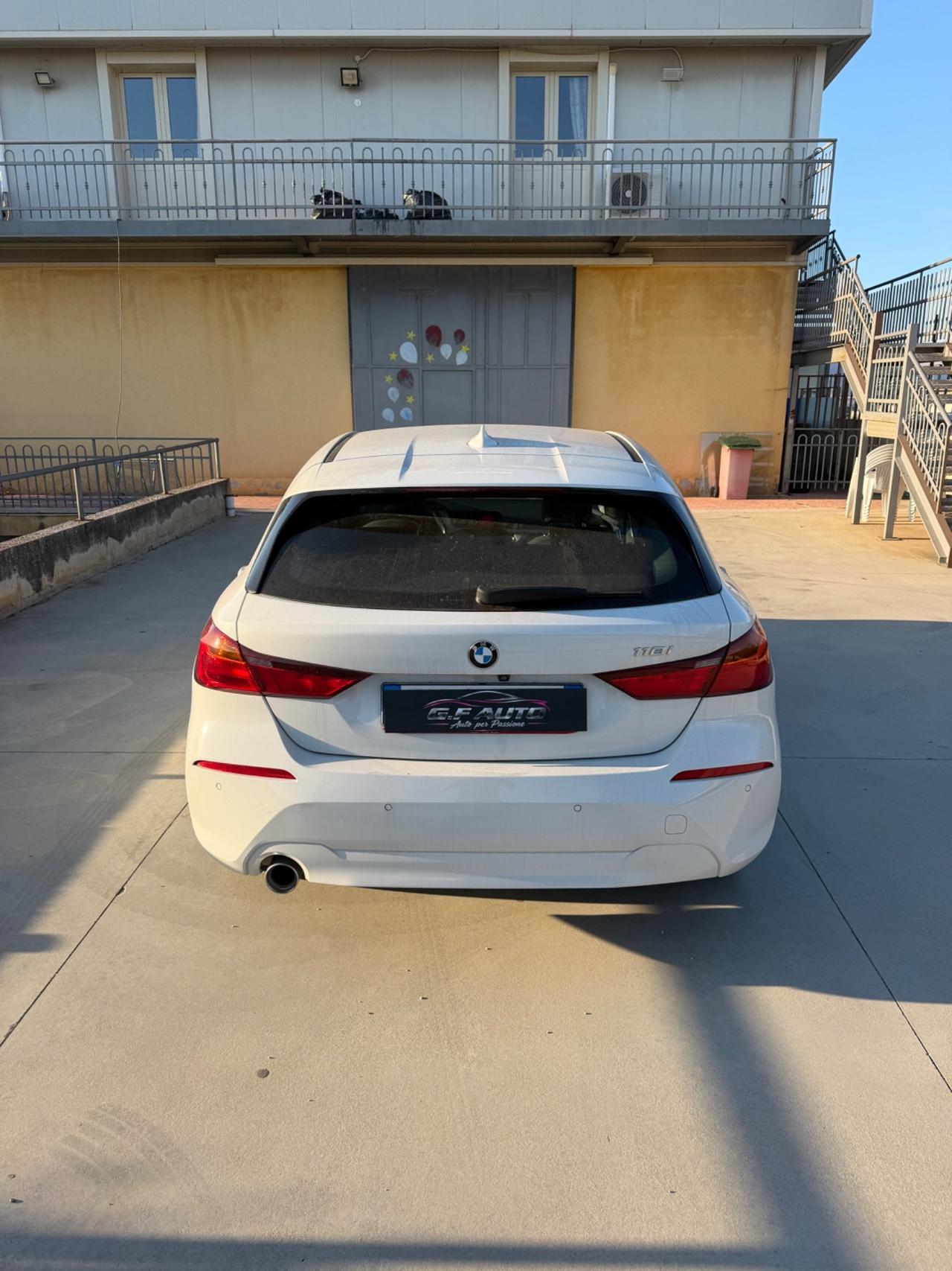 Bmw 118 118i 5p. Advantage
