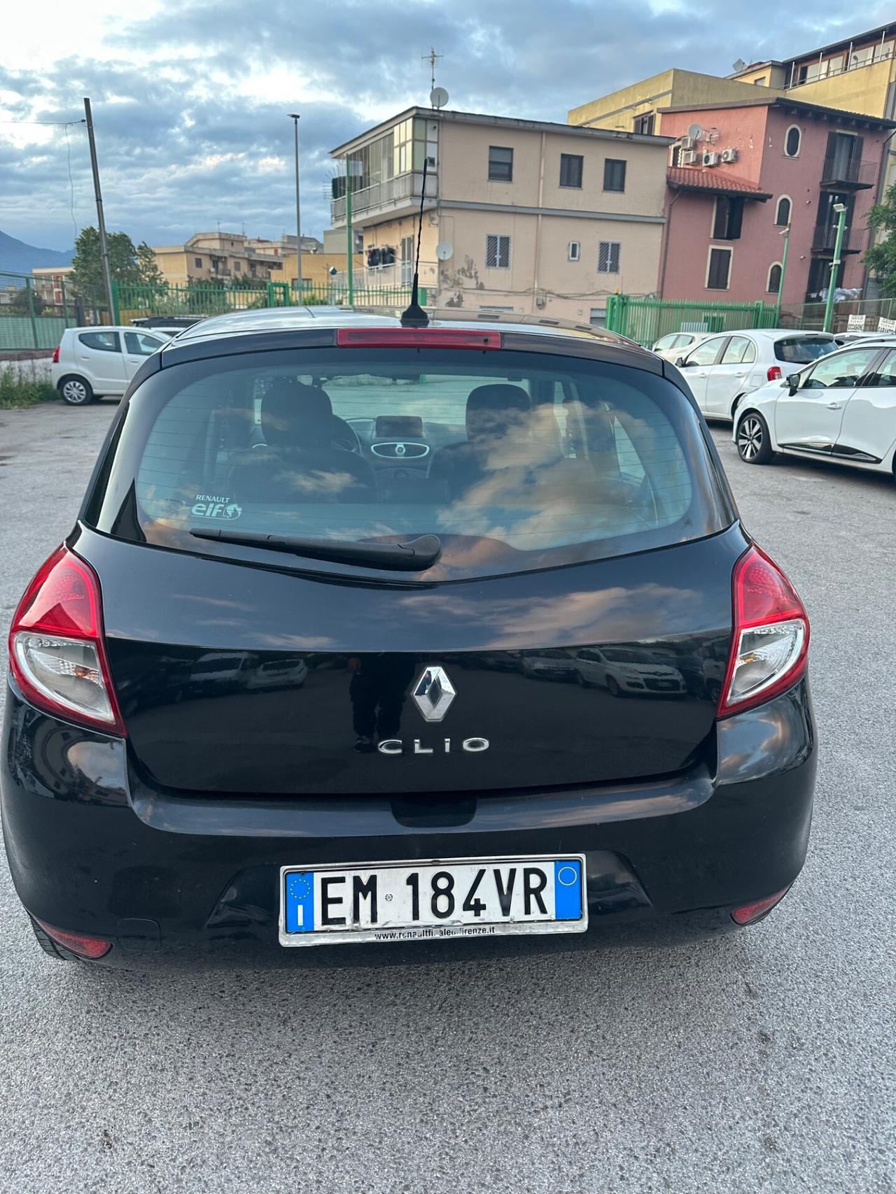 Renault Clio 1.2 16V 5 porte Live!