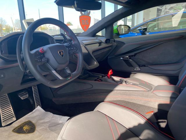 LAMBORGHINI Revuelto 6.5 V12 UFFICIALE ITALIA-SOLI 250KM