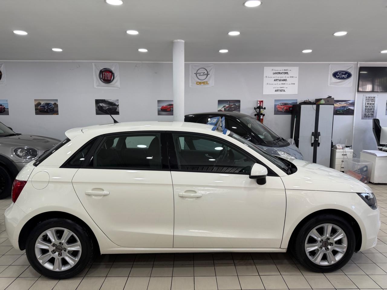 Audi A1 1.6 tdi 5P 2014 nuova full optional