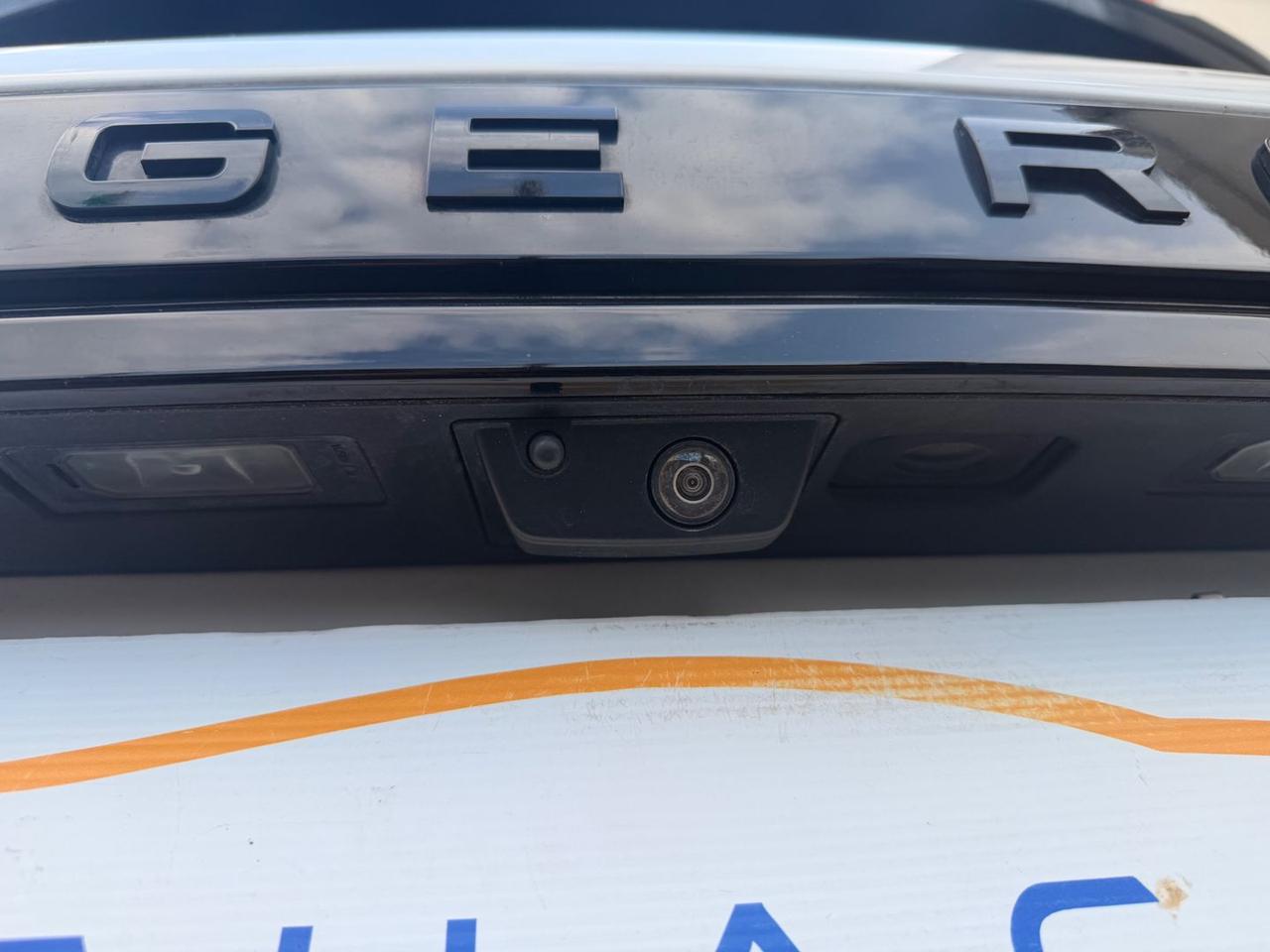 Land Rover Range Rover Evoque R-Dynamic HSE #9930