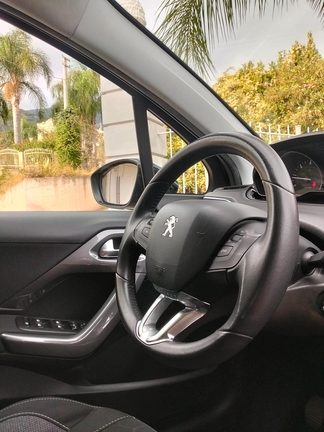 Peugeot 2008 BlueHDi 100 Active