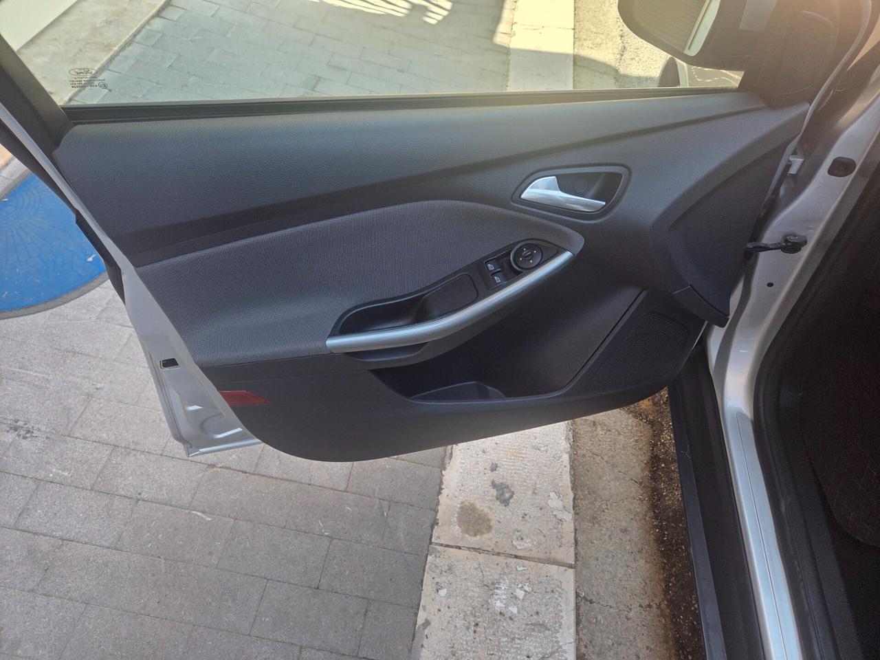 FORD FOCUS BERLINA 1.6 TDCI 115 CV KMCERTIF