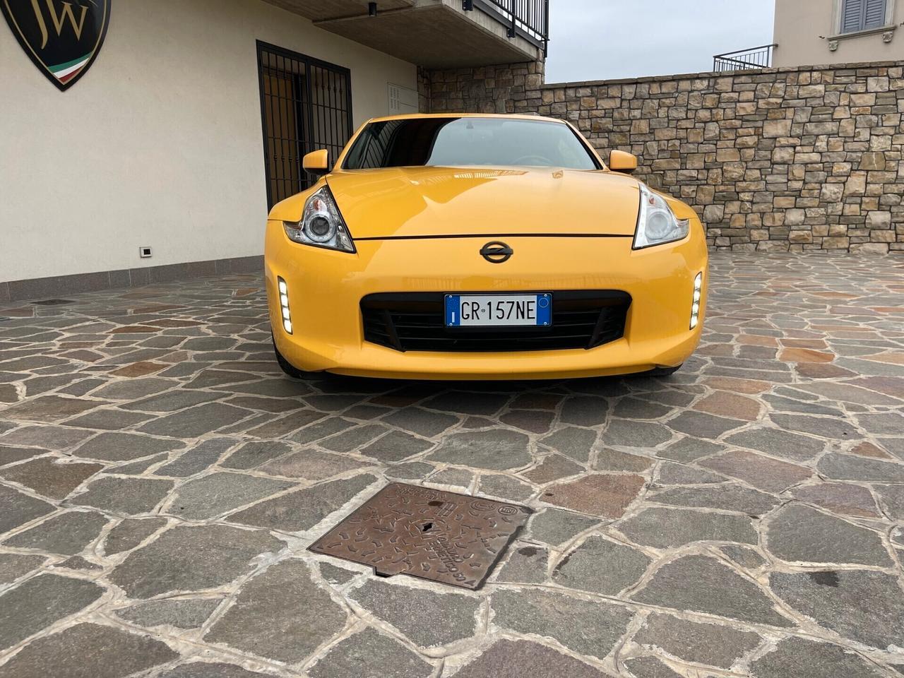 Nissan 370Z Coupé 3.7 V6 Lev 2