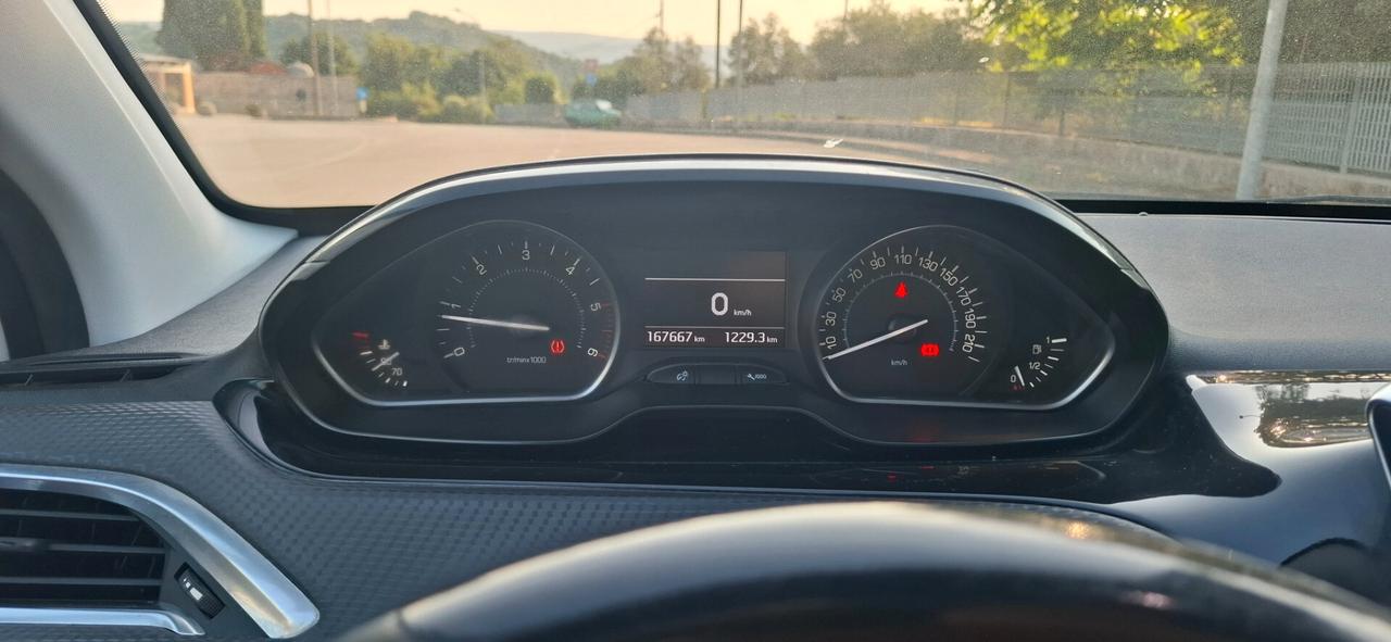 Peugeot 208 BlueHDi 75 5 porte Allure