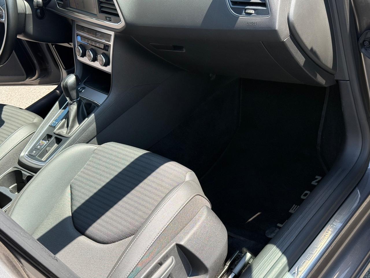 Seat Leon 2.0 TDI 150 CV DSG ST XCELLENCE-PERMUTABILE-FULL