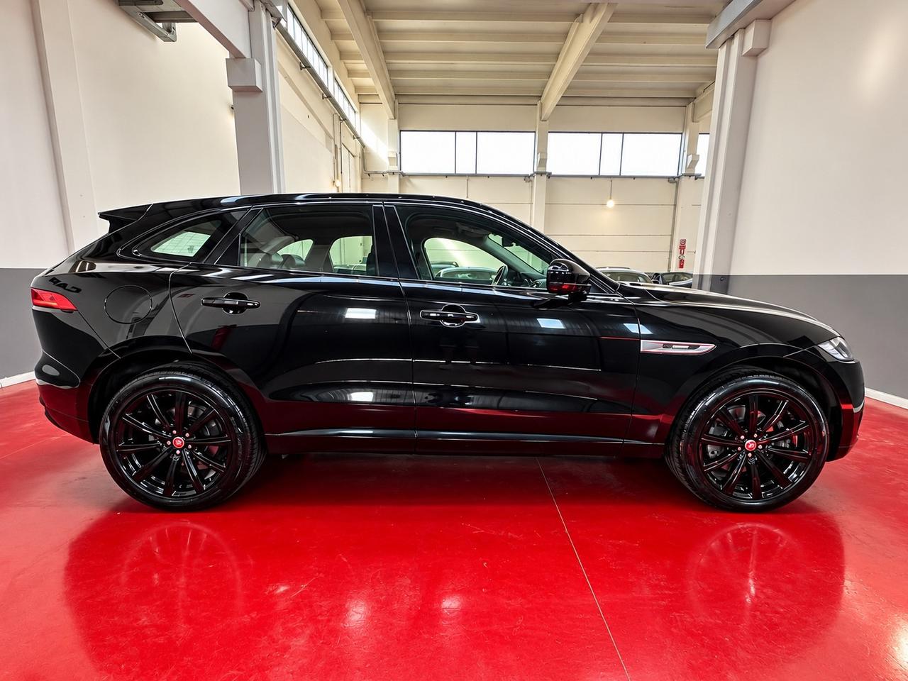 Jaguar F-Pace 3.0 D V6 300 CV AWD aut. R-Sport