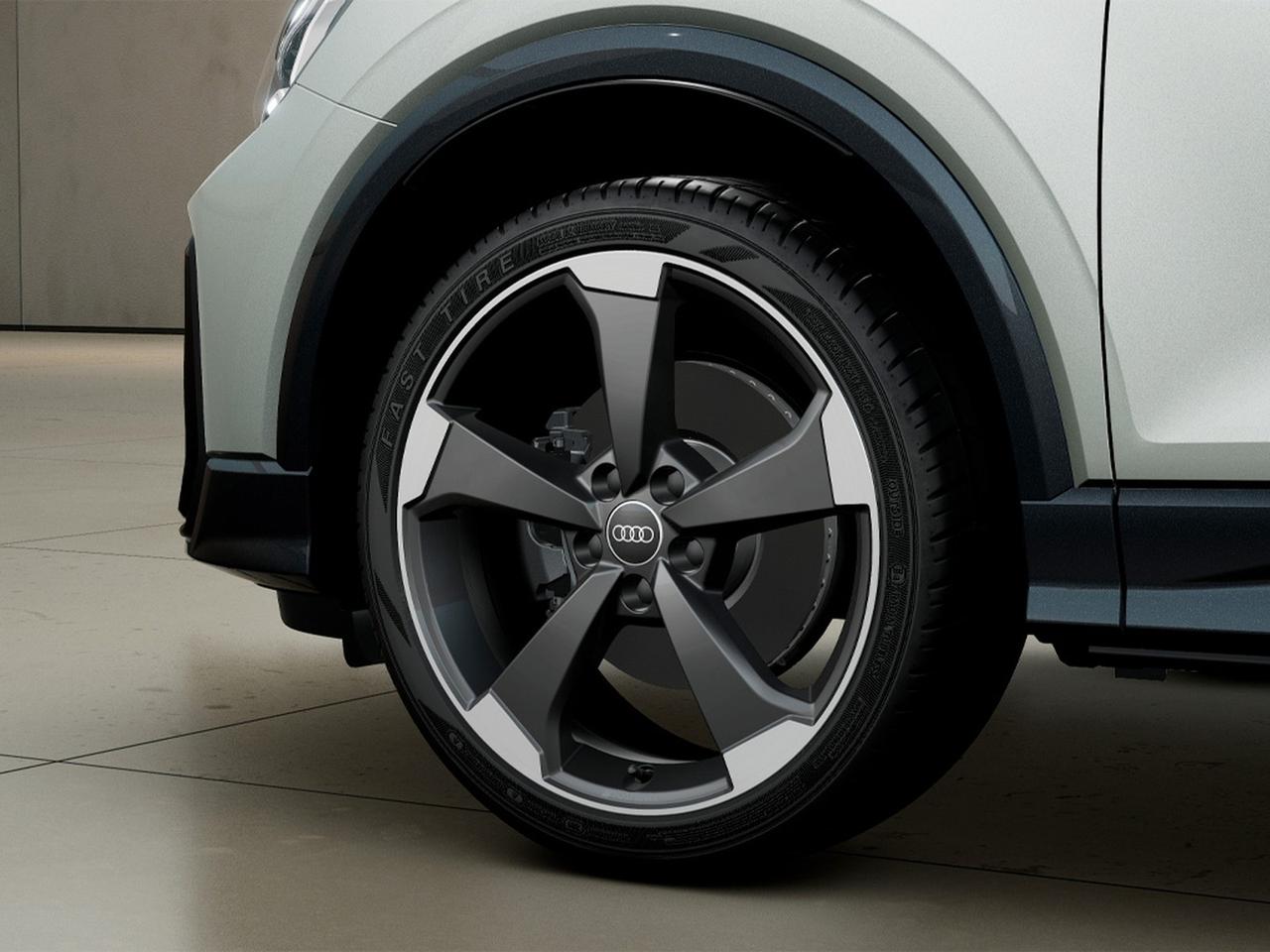 Audi Q2 35 2.0 tdi identity black s-tronic