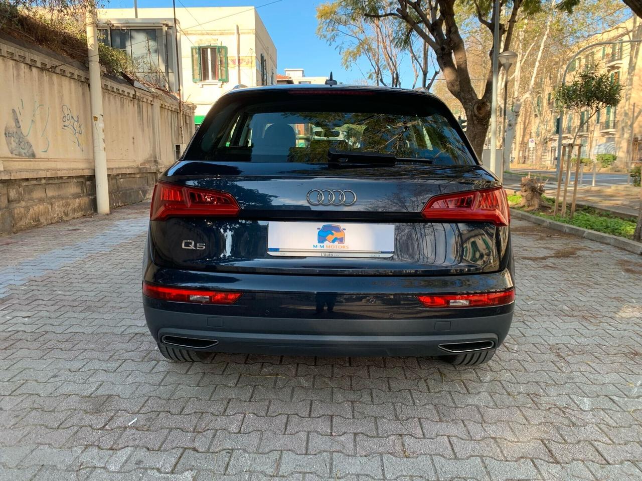 Audi Q5 35 TDI S tronic Business