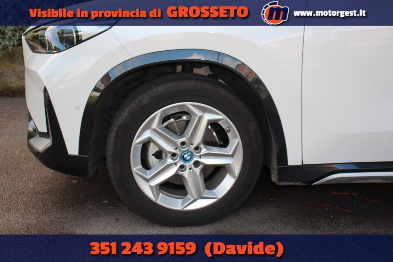 BMW iX1 edrive 20 X-Line