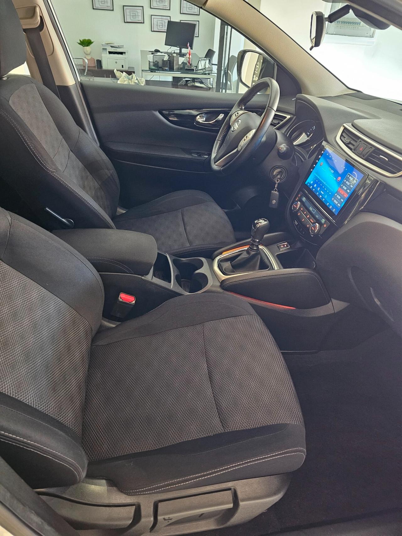 Nissan Qashqai 1.5 dCi N-Connecta