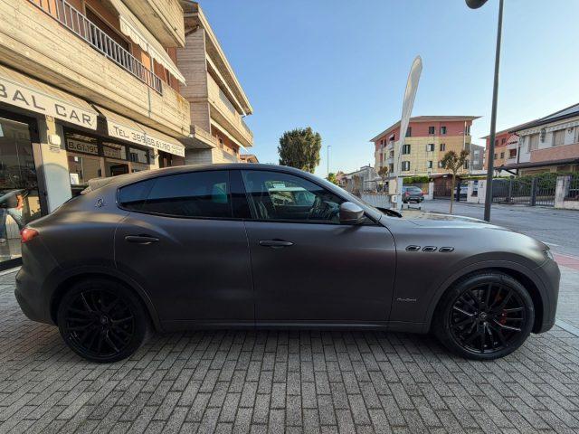 MASERATI Levante V6 Diesel 275 CV AWD Gransport
