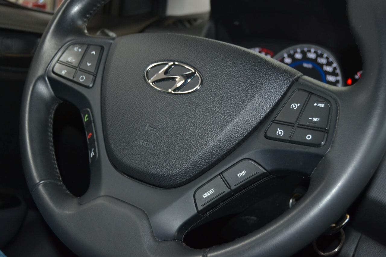 Hyundai i10 1.0 MPI Tech Navi/Cruise/ConnectLINE