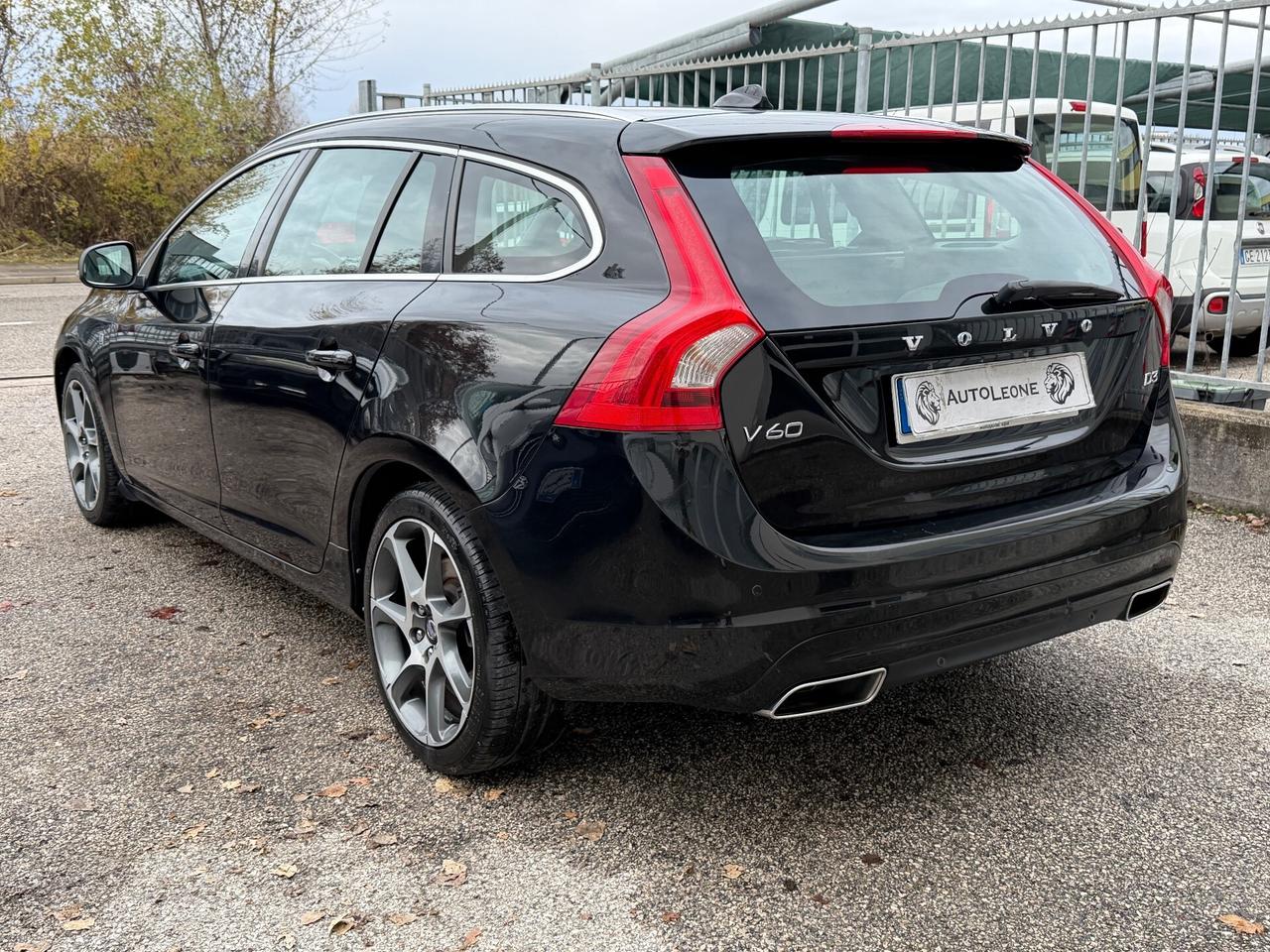 Volvo V60 2.0D 150 cv R-design Automatica