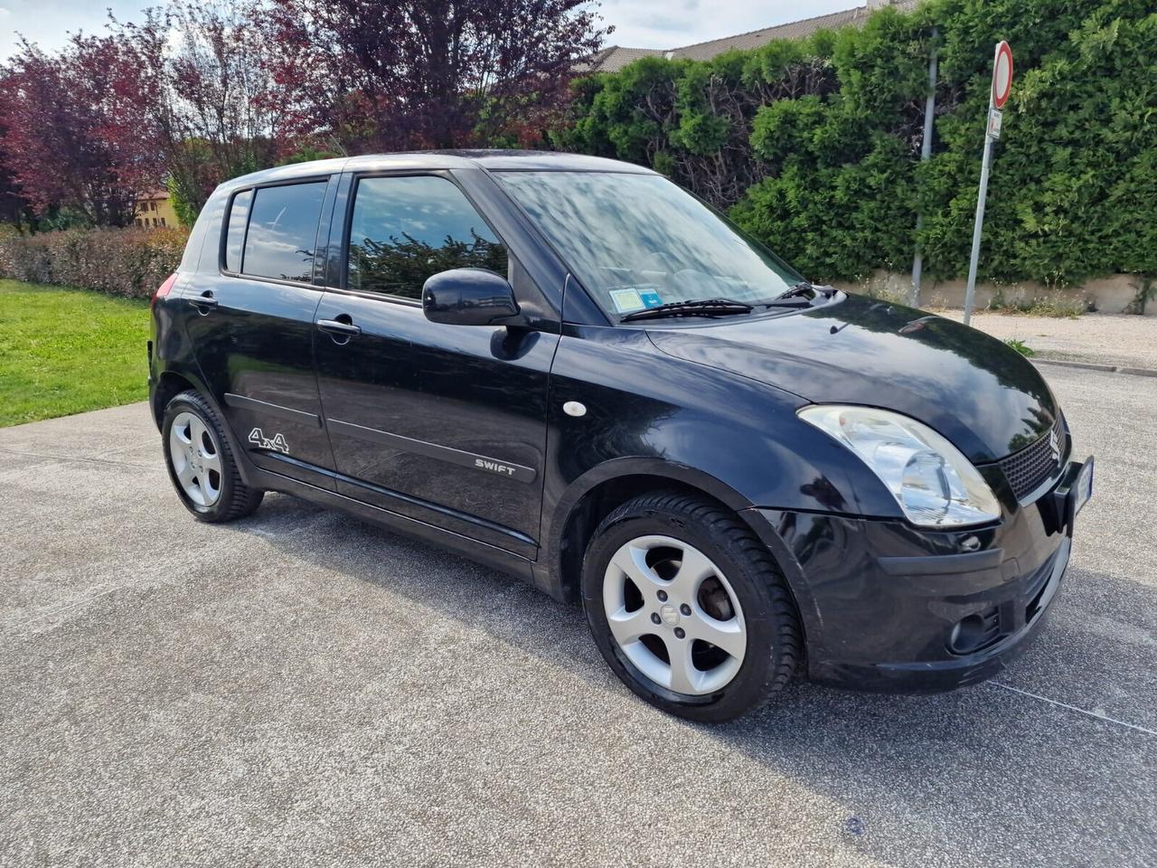 Suzuki Swift 1.3 4x4 5p. GL