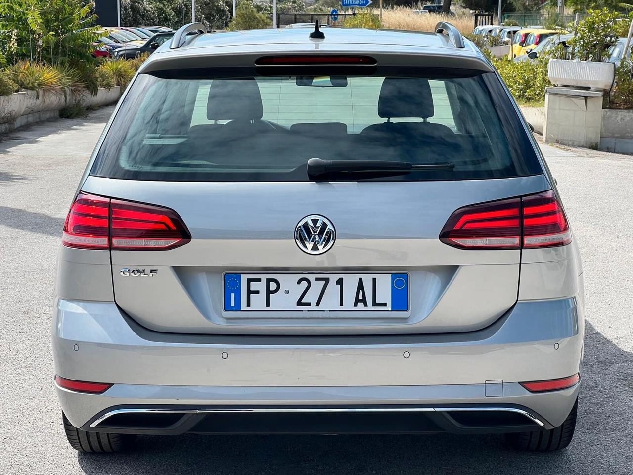 Volkswagen Golf Variant 1.6 TDI 115 CV DSG Executive BlueMotion Tech.