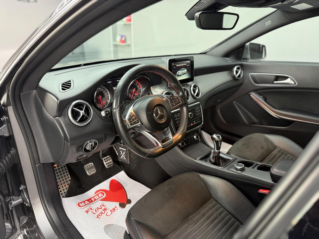 Mercedes-benz CLA 200 CDI Premium