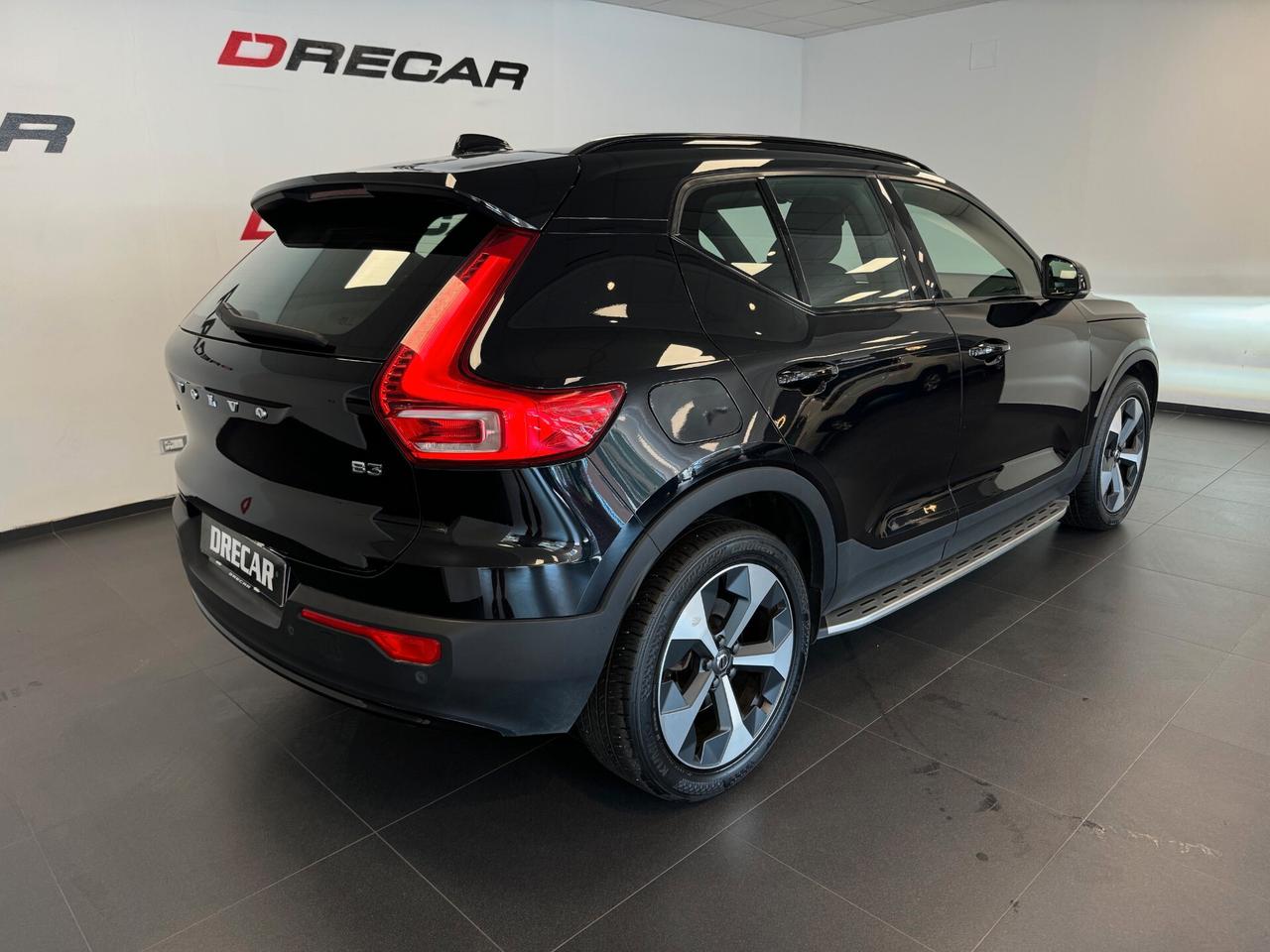 Volvo XC40 B3 automatico Plus Dark BLACK PACK UNIPROP. PEDANE