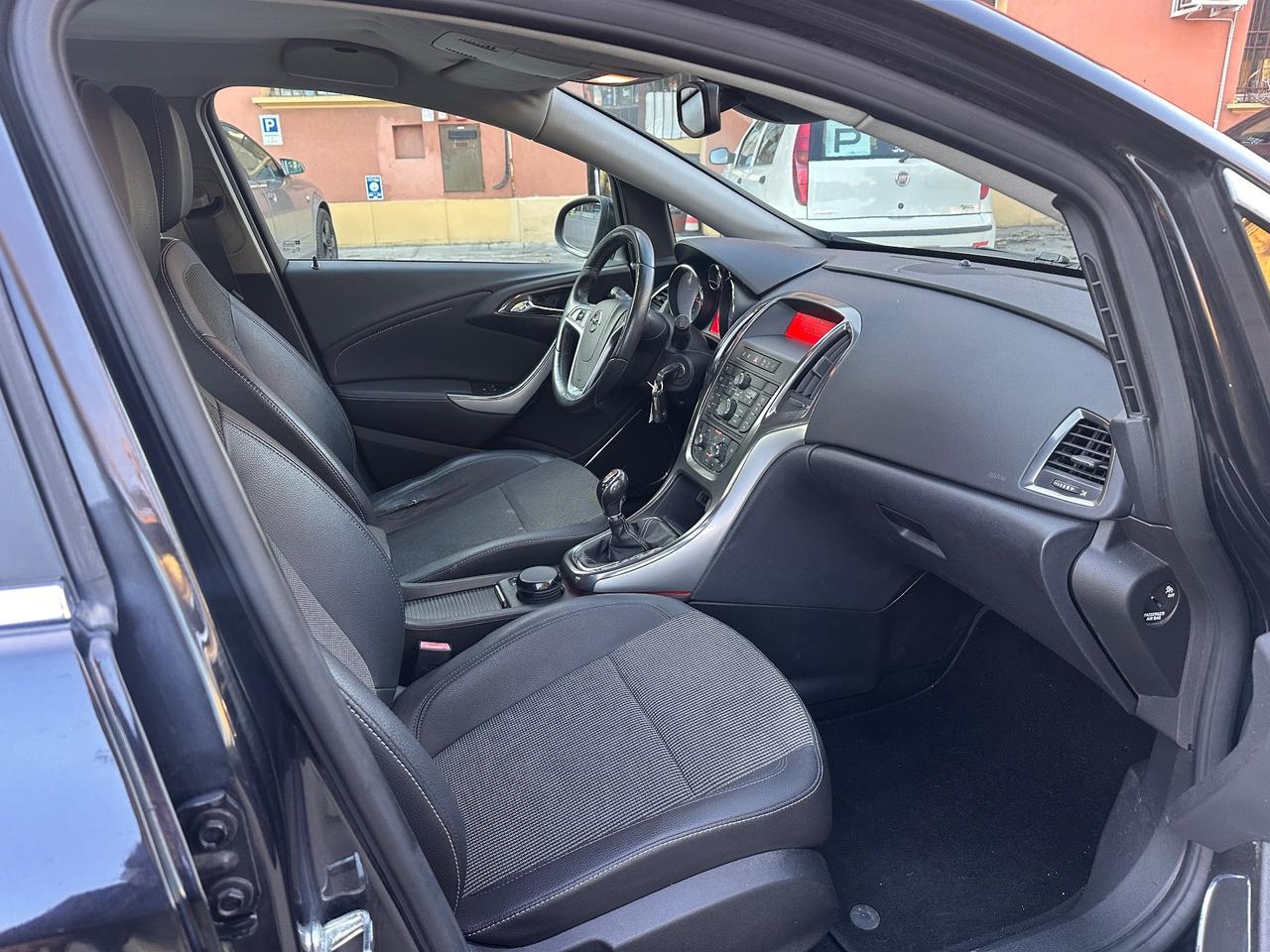 Opel Astra 1.7 CDTI 110CV 5 porte solo 120mila km