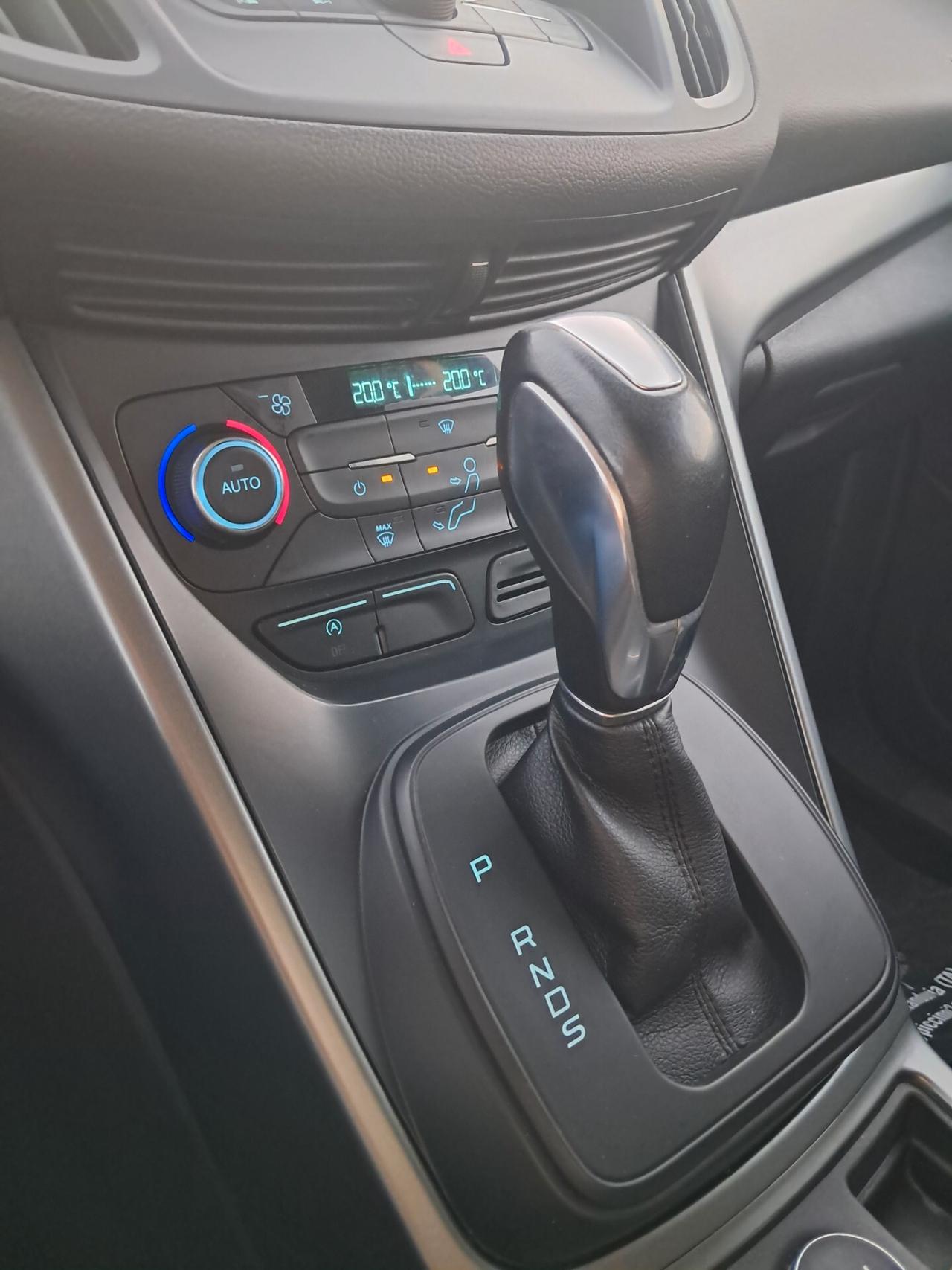 Ford Kuga 2.0 TDCI 150 cv 4WD Powershift Titanium *NAVY-CRUISE*
