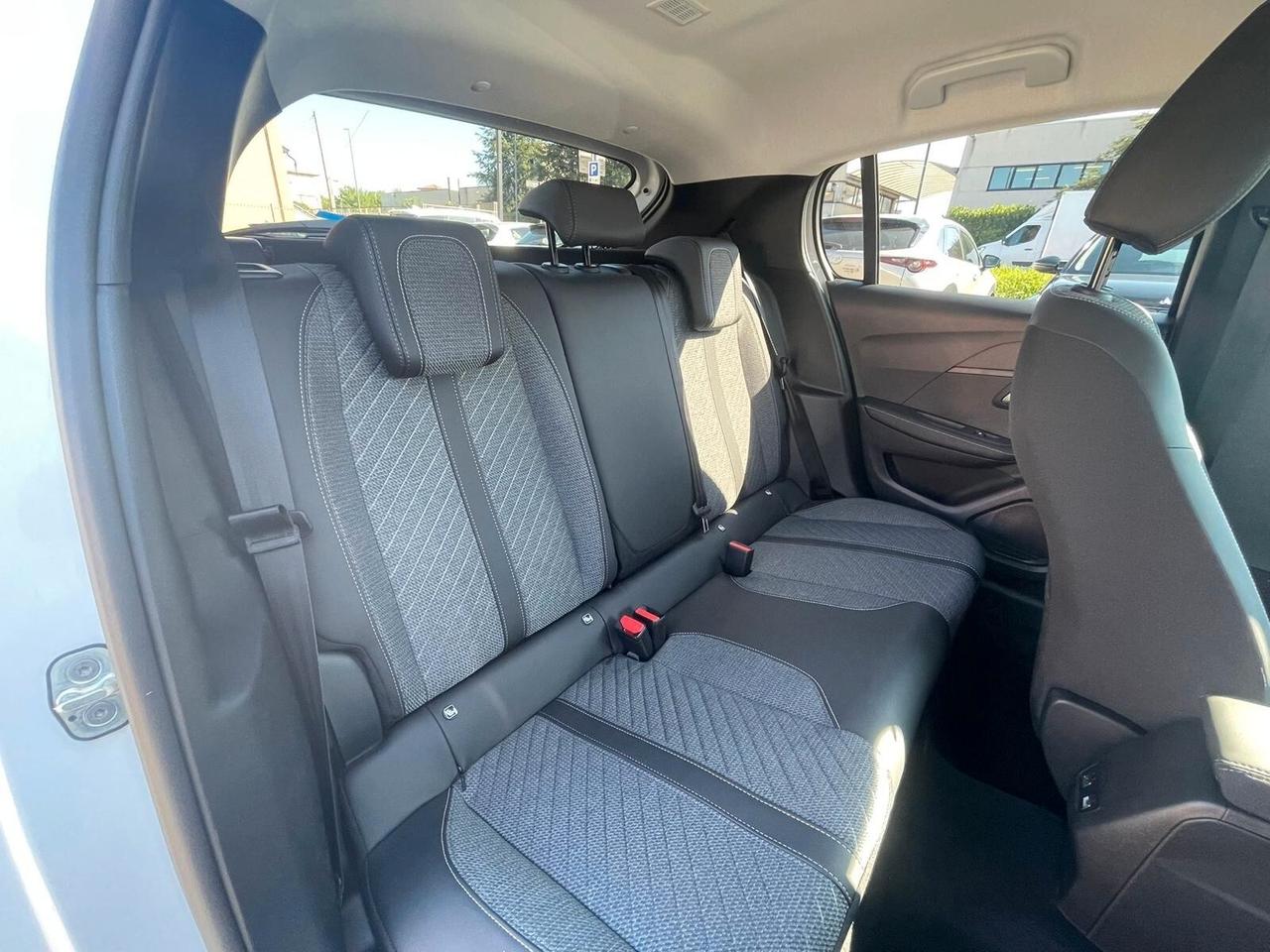 Peugeot 208 Hybrid 110 e-DCS6 Allure