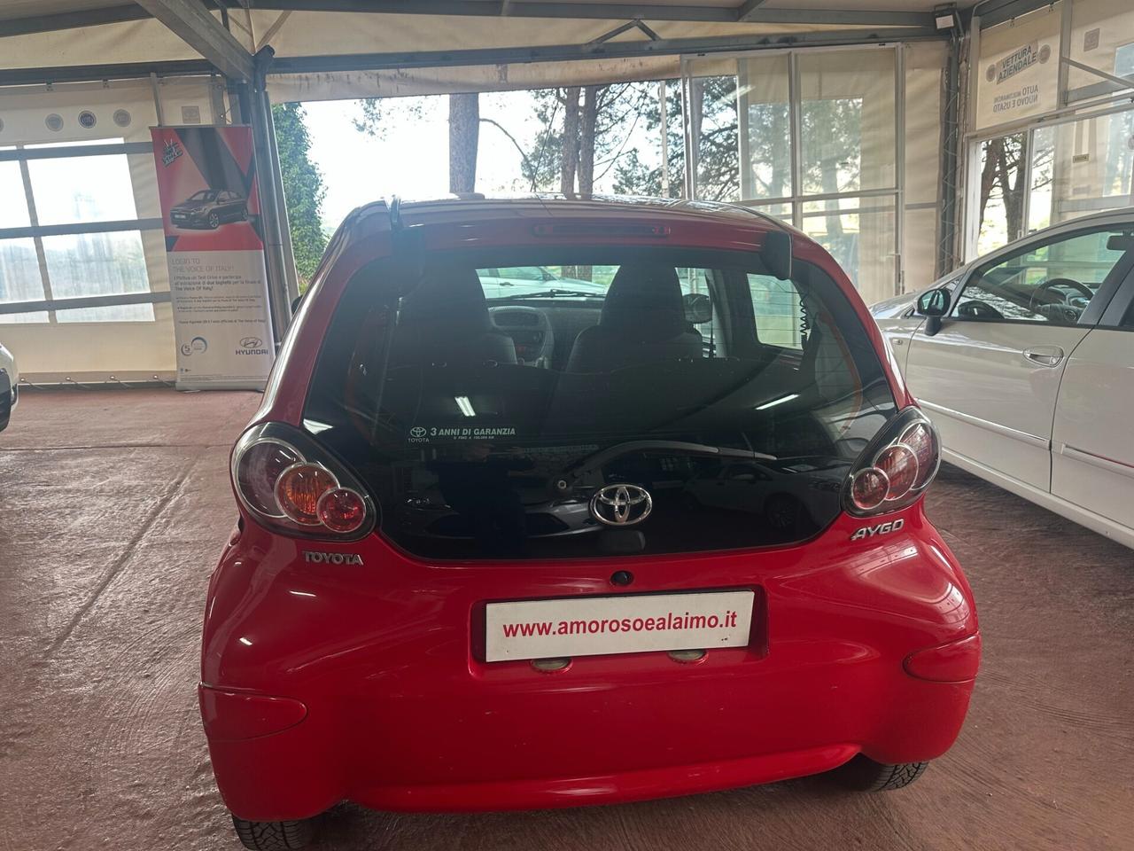 Toyota Aygo 1.0 12V VVT-i 5 porte Sol