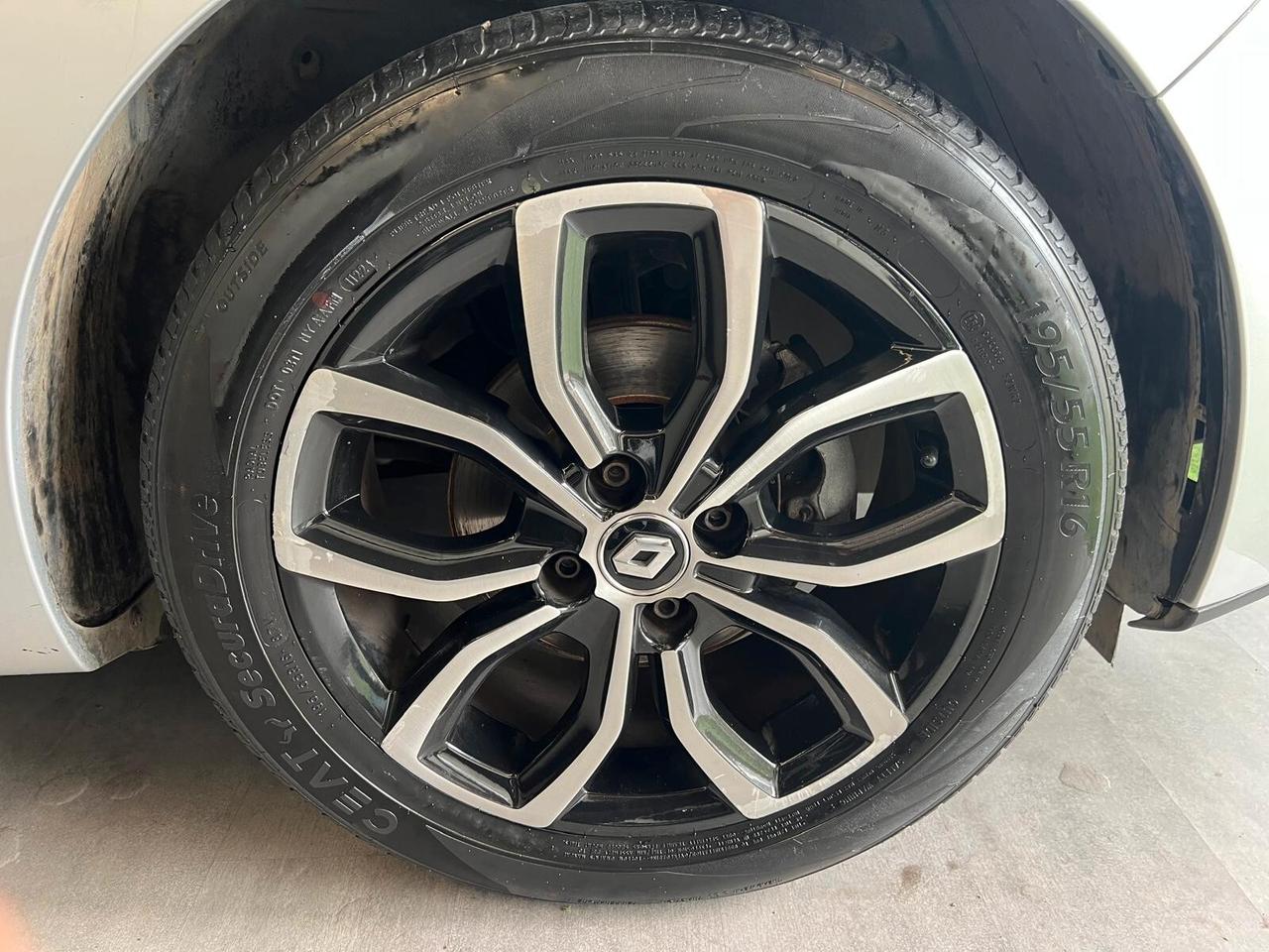 Renault Clio TCe 90CV *GPL*PREZZO VERO*NAVI NEOPATENTATI
