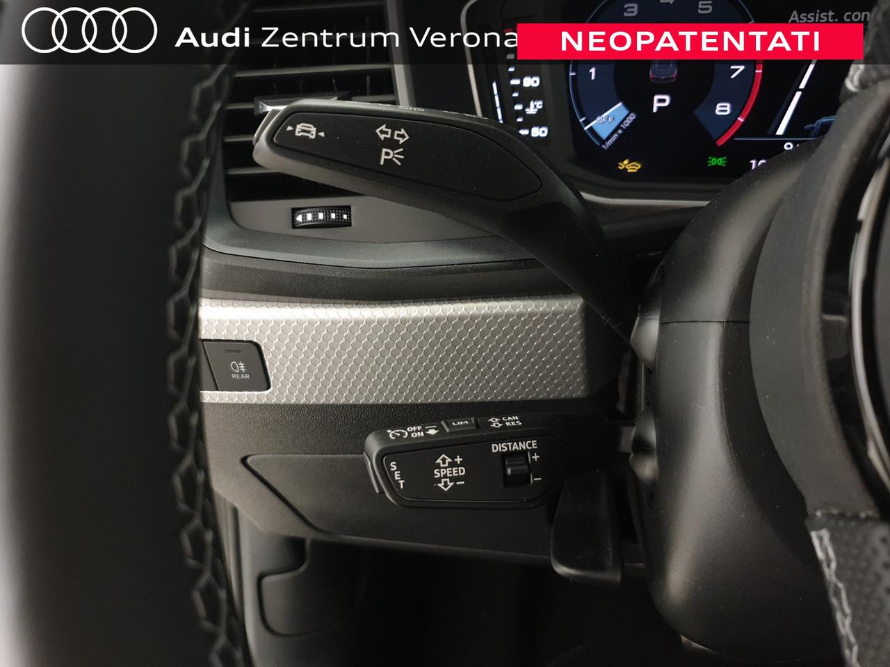 Allstreet 30TFSI 116CV S tronic Identity Contrast