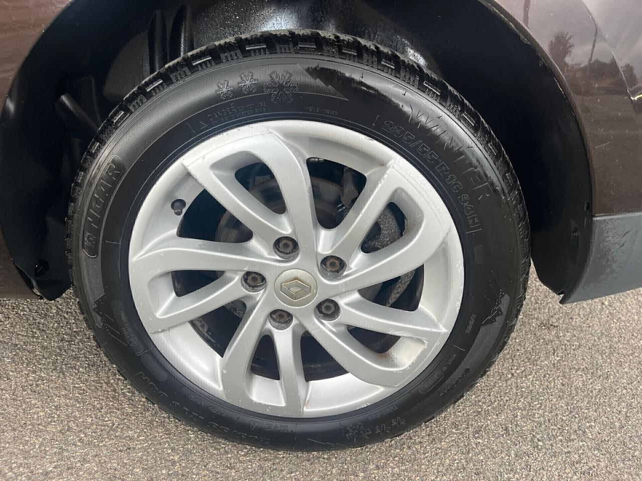 Renault Megane 1.5 dCi 110CV EDC SporTour 2012