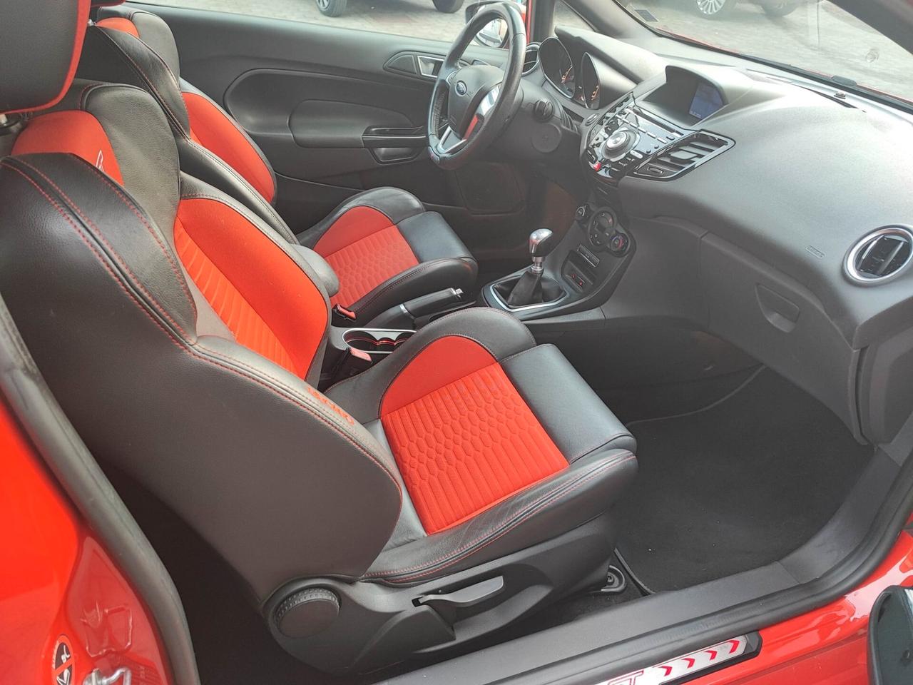 Ford Fiesta 1.6 182CV 3 porte ST