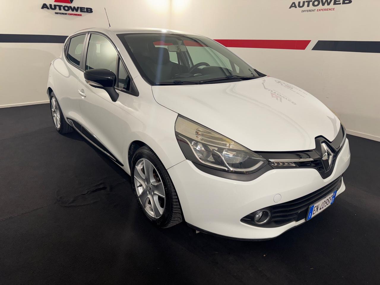 Renault Clio 1.2 Benzina 75CV 5 porte* NEOPATENTATI *