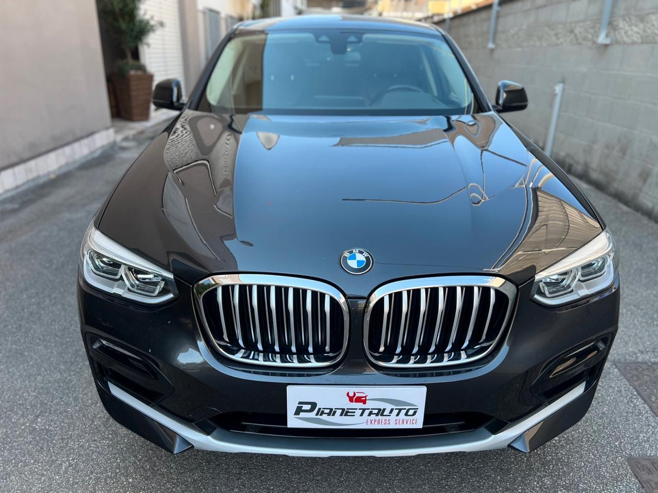 Bmw X4 xdrive20d xLine AUTOM. NAVI/LED/PELLE/19; PERFETTA