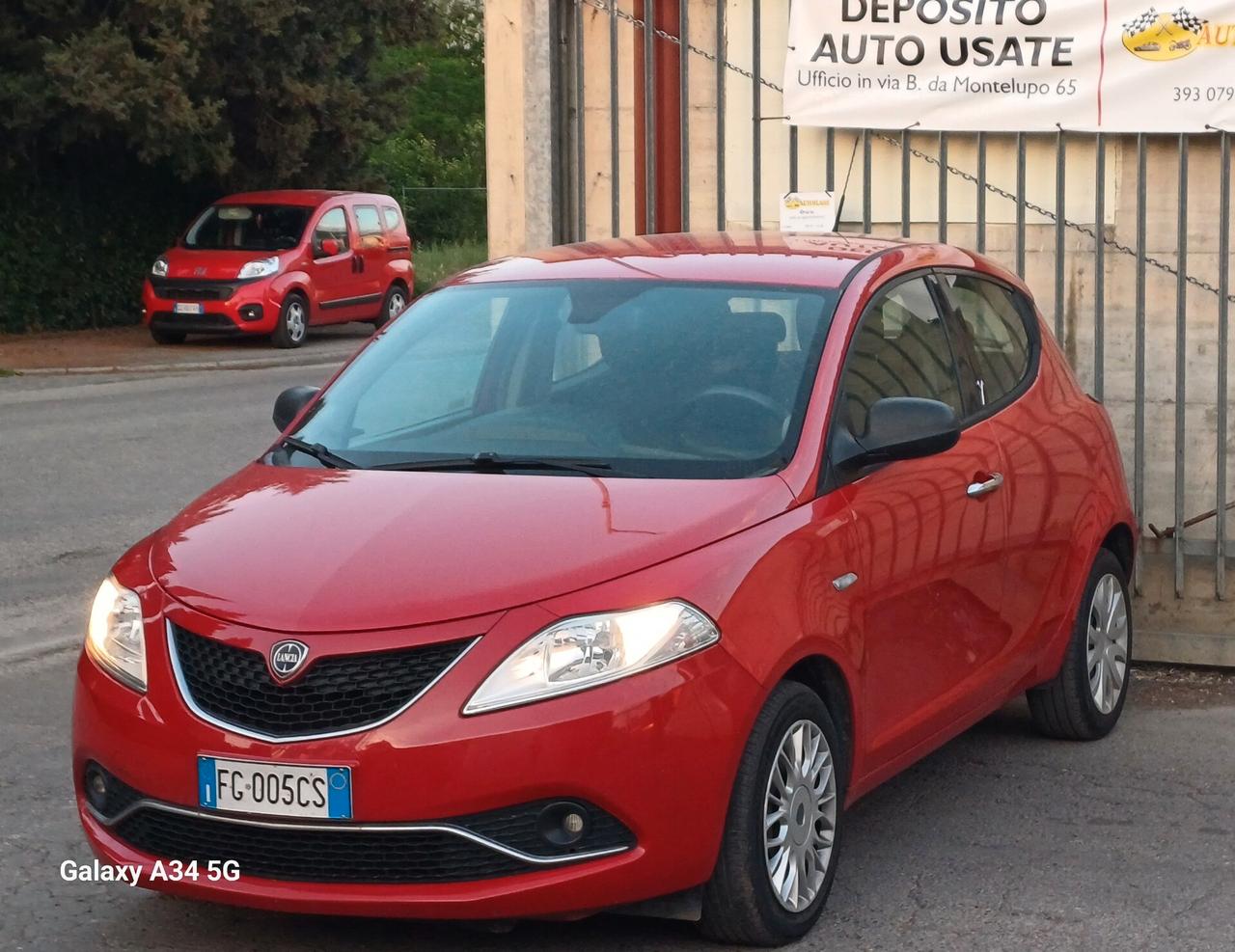 Lancia Ypsilon 1.3 MJT 95 CV 5 porte S&S Gold