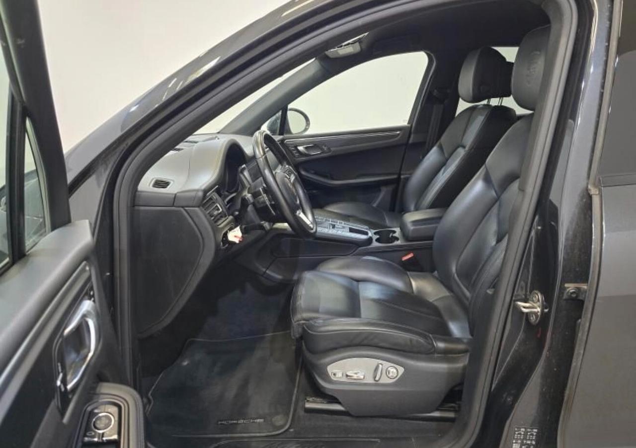 Porsche Macan 2.0 Turbo Benzina Nuovo modello 265cv