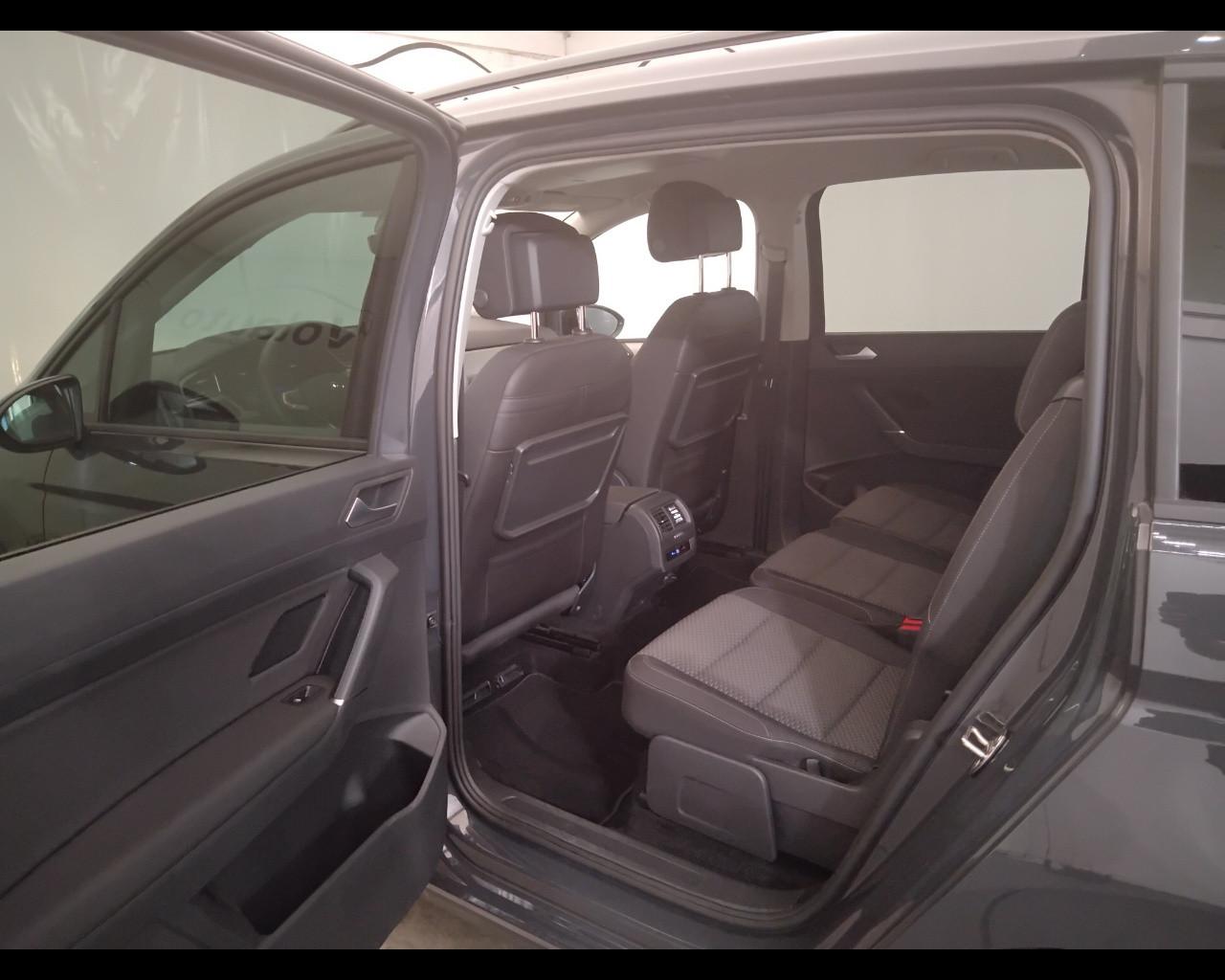 VOLKSWAGEN Touran III 2015 - Touran 1.5 tsi Business 150cv dsg