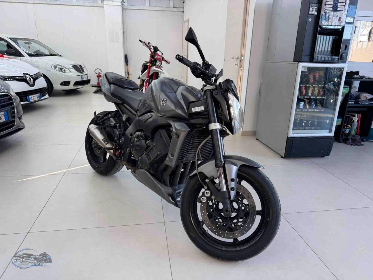 Yamaha FZ1