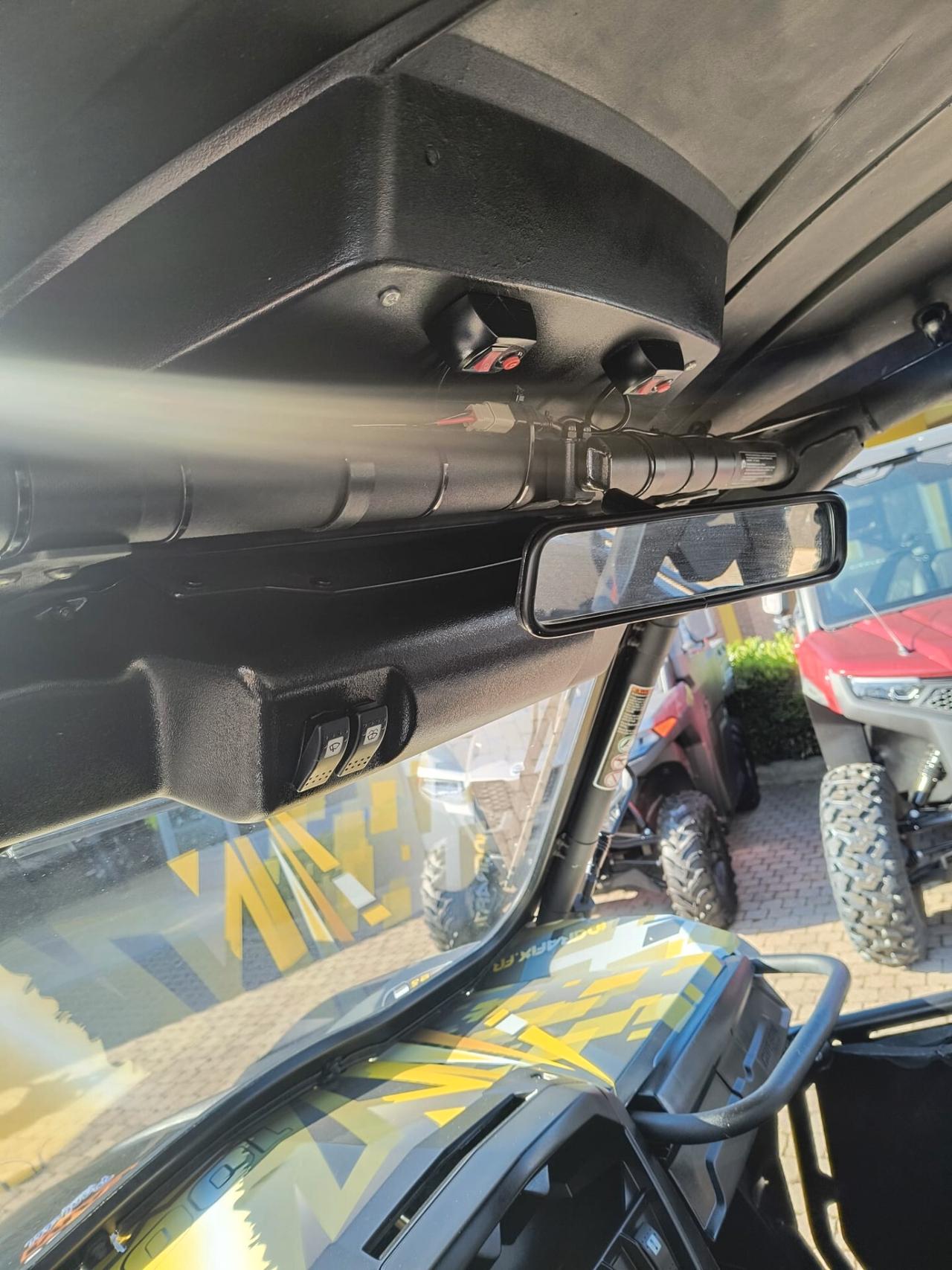 CAN AM 1000 COMMANDER BRP
