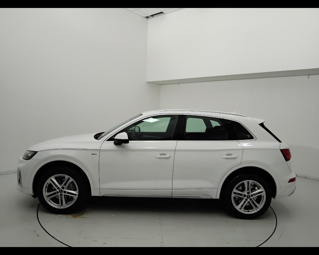 AUDI Q5 II 2020 - Q5 40 2.0 tdi mhev 12V S line quattro s-tronic
