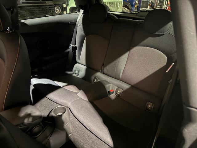 MINI Cooper D 1.5 Cooper D