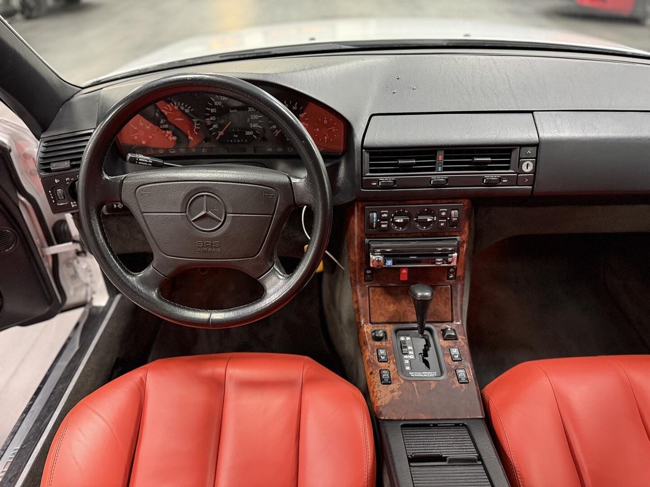 Mercedes-Benz SL 300 24