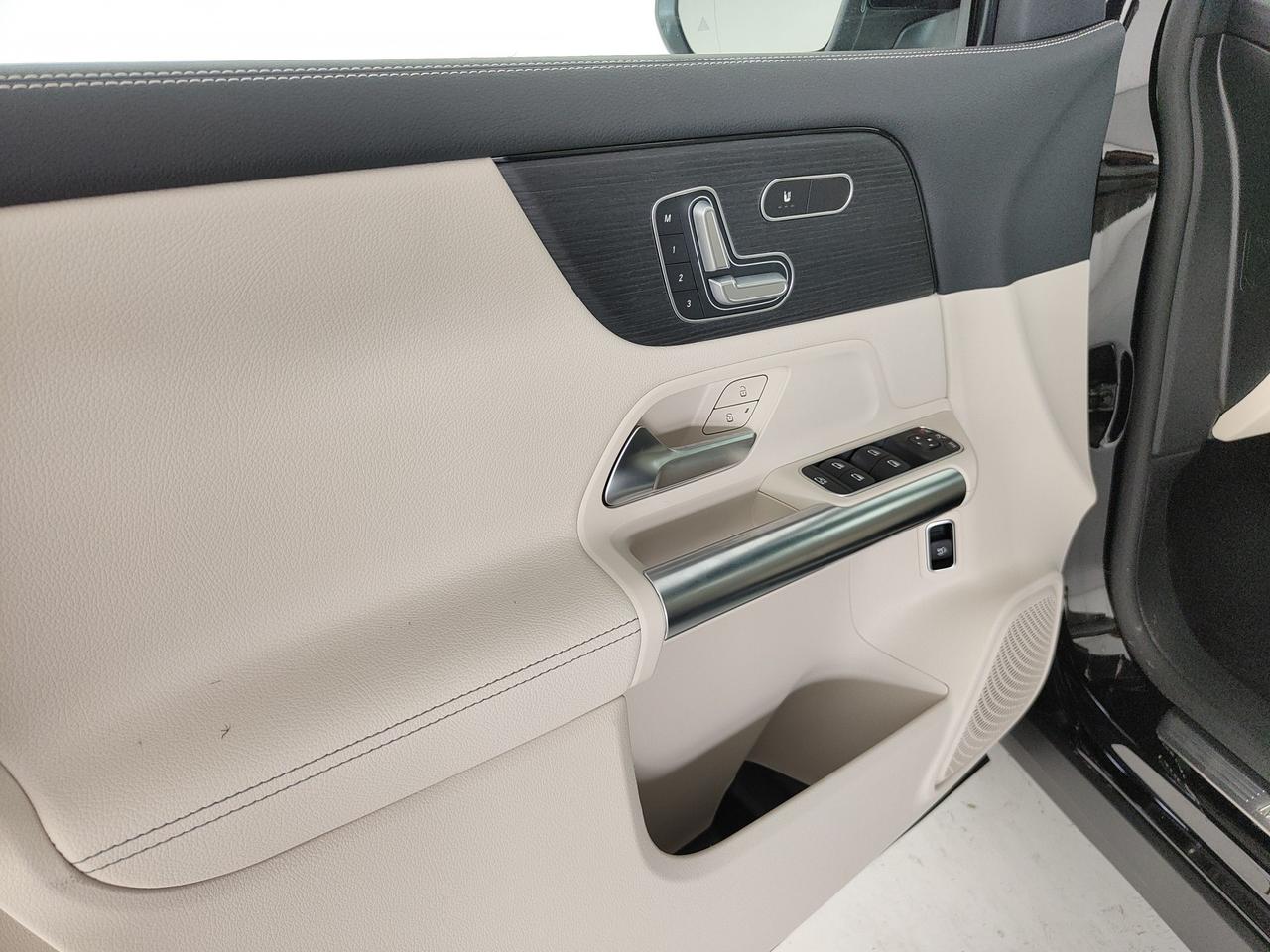 Mercedes-Benz GLA 200 d