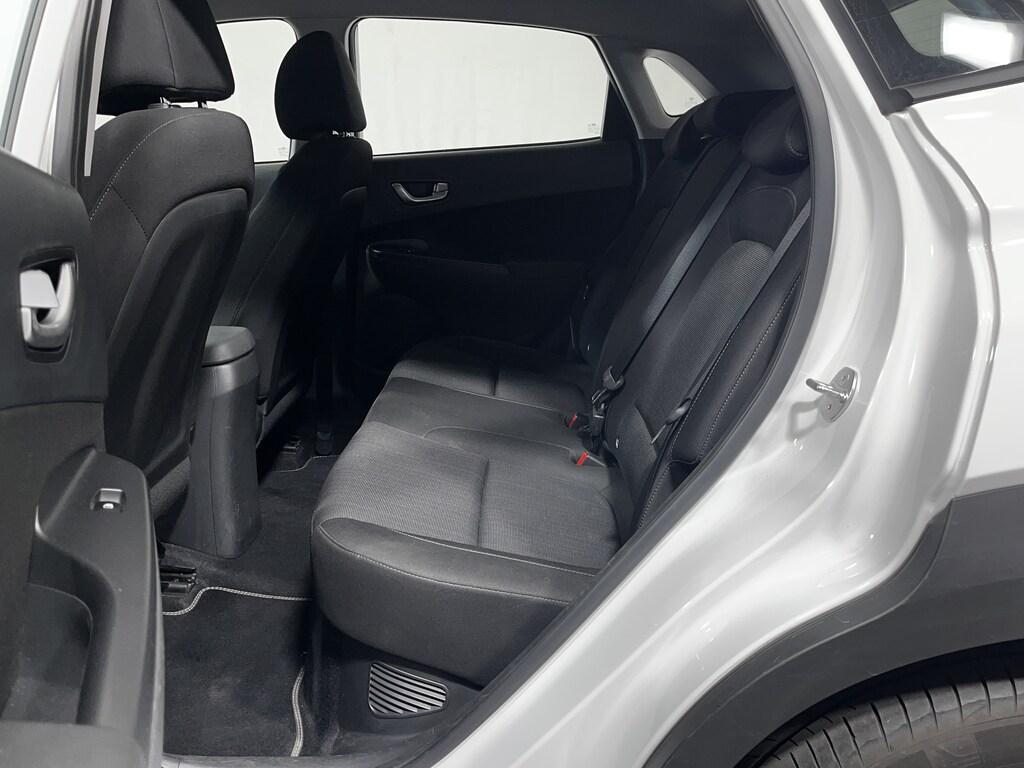Hyundai Kona 1.6 gdi hev Xtech 2wd 141cv dct