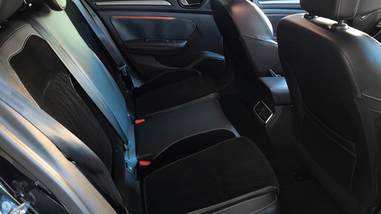 Renault Megane Mégane dCi 8V 110 CV EDC Energy Bose