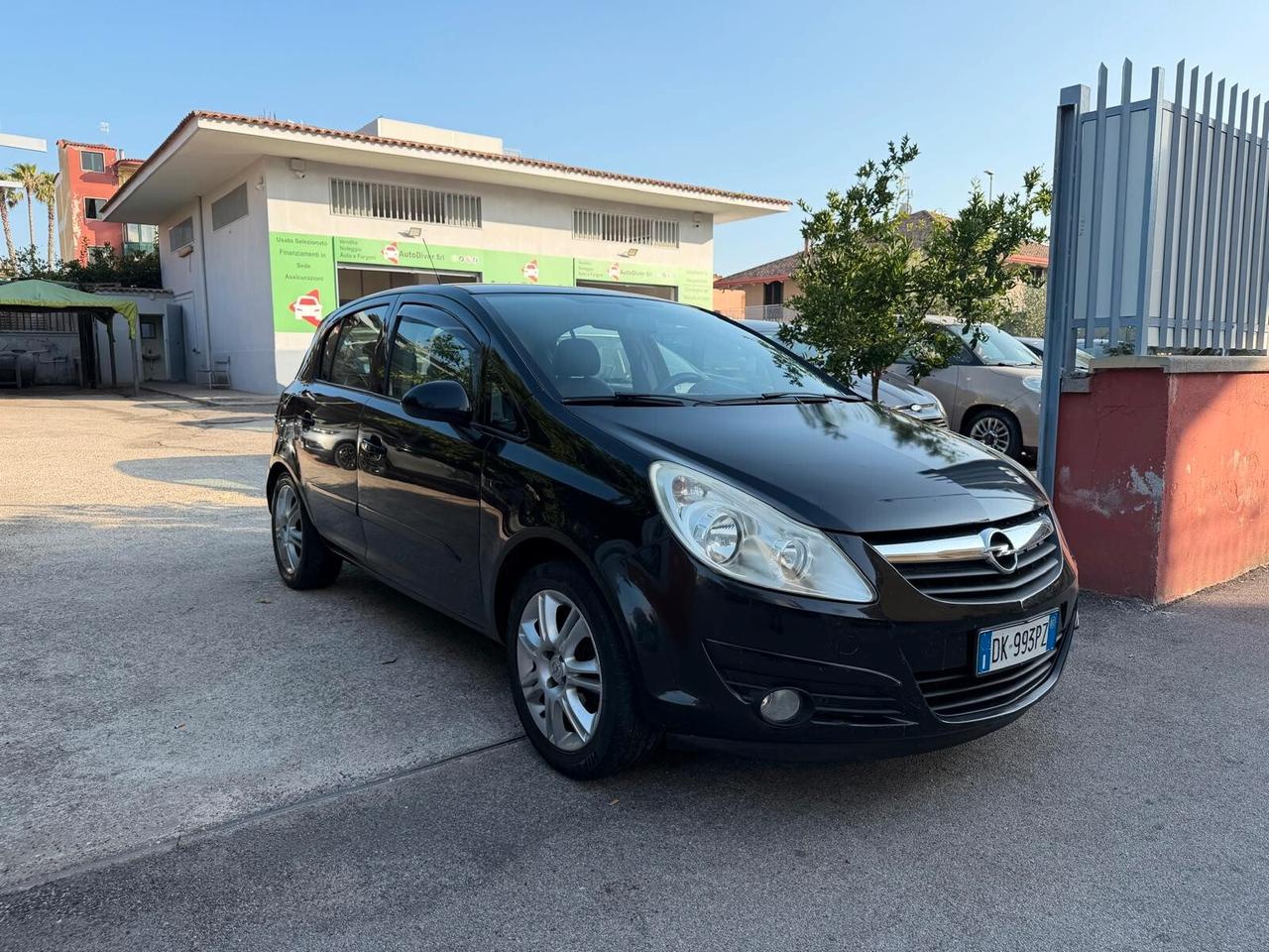 Opel Corsa 1.2 5 porte Club