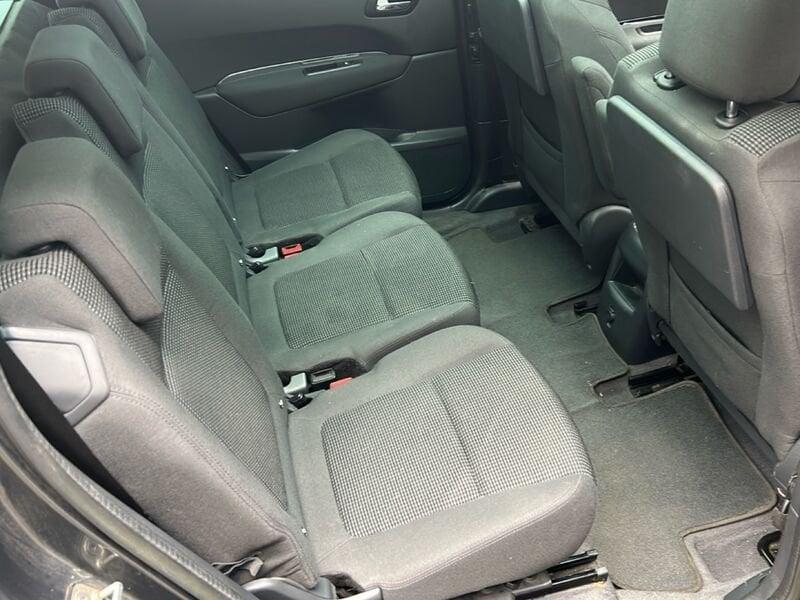 Peugeot 5008 5008 1.6 HDi 115CV Allure