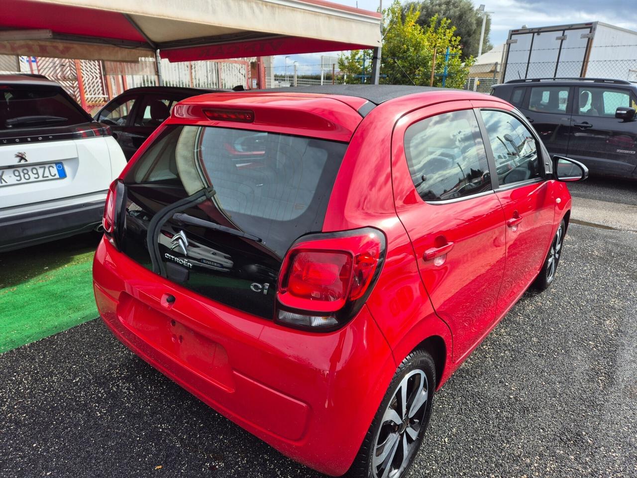 Citroen C1 PureTech 82 5 porte Shine